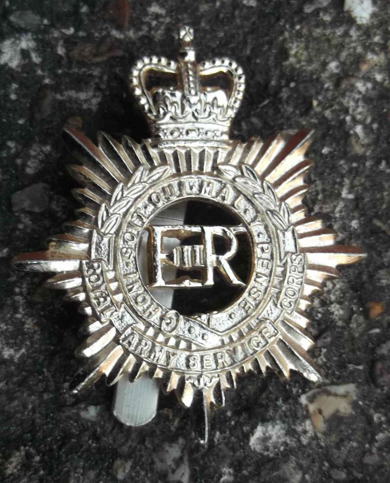 British Royal Army Service Corps Anodised Cap Badge EIIR