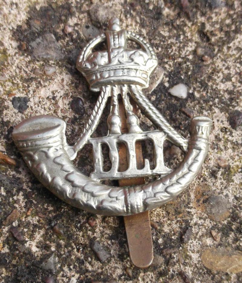 British Army WW2 Durham Light Infantry Beret Cap Badge