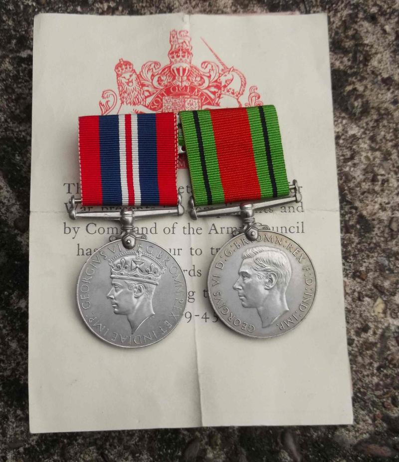 British Defence and War Medal Pair WW2 in Box