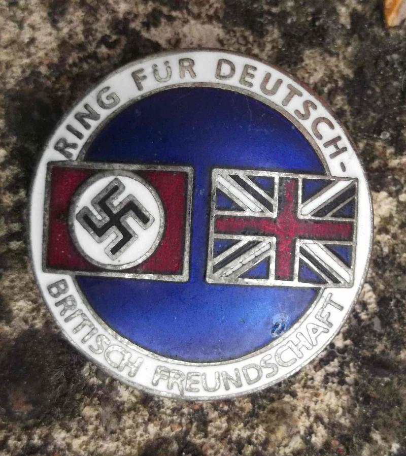 German British Friendship Pin Badge Copy