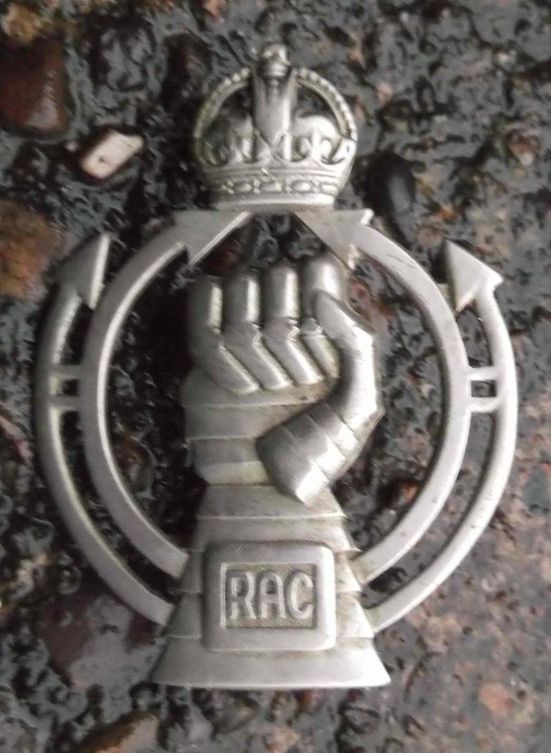 British Army WW2 Cap Badge Royal Armoured Corps RAC