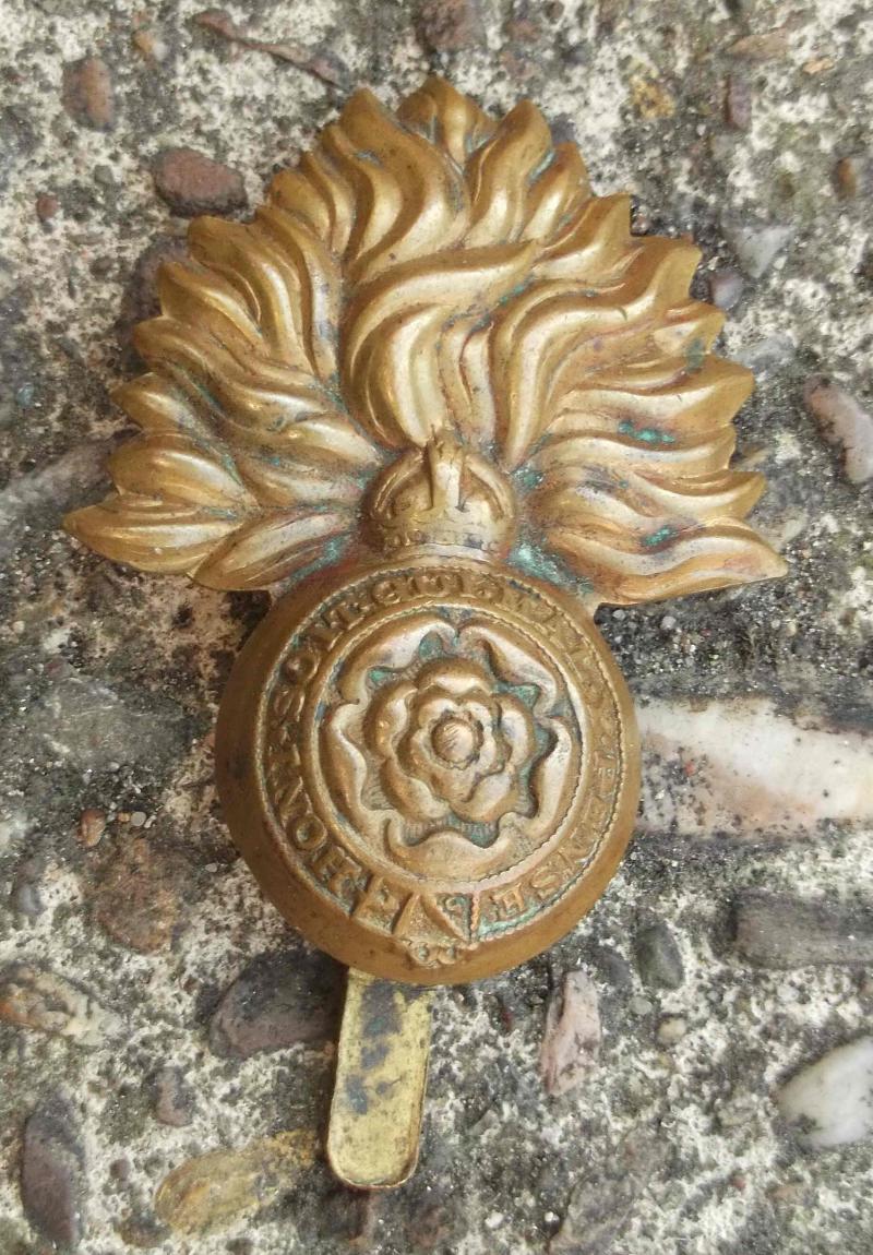 British Army The Royal Fusiliers Kings Crown Cap Badge