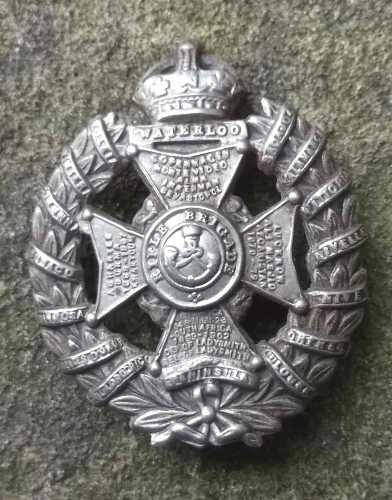 British Army Rifle Corps Cap Badge Kings Crown