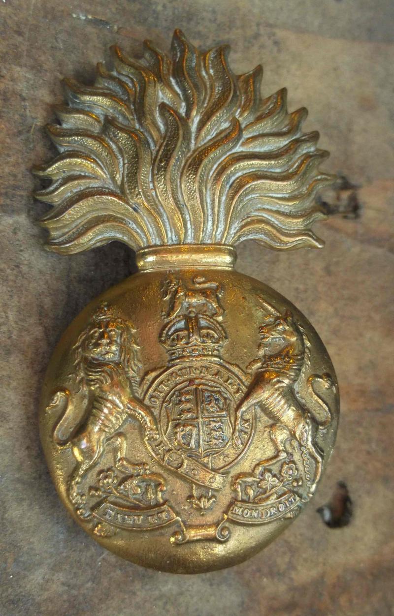 British Army Royal Scots Fusiliers Glengarry Cap Badge Kings Crown