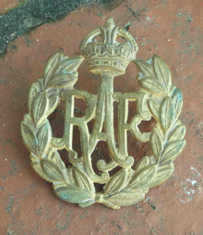 British Circa WW2 RAF Cap Badge Royal Air Force